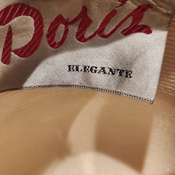 Vintage Doris Elegante Black and Cream Straw Hat - Picture 3 of 5